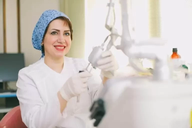 دکتر فاطمه سمامی جراح زنان در تهران
